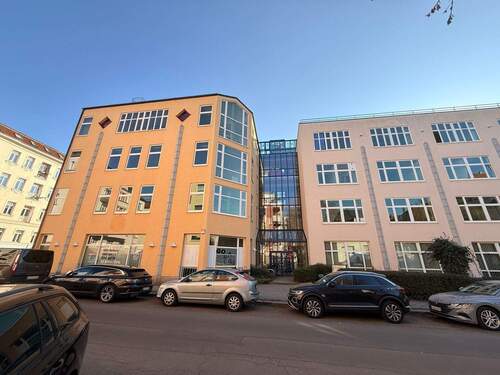 Außenansicht - 9 Zimmer Büro zur Miete in Leipzig