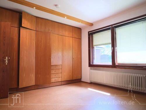 ...mit Einbauschrank - 