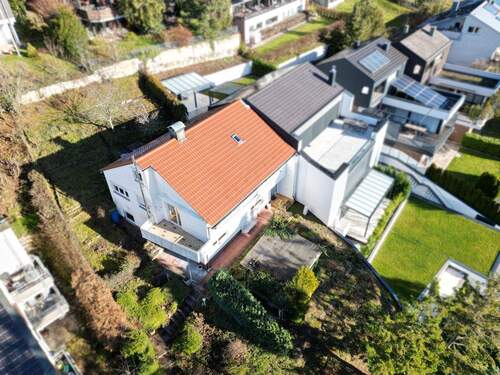 Hausansicht - Doppelhaushälfte mit 157,00 m² in Böblingen zum Kaufen