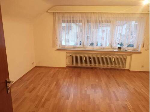 Bild 2 - 4 Zimmer Etagenwohnung zur Miete in Hildesheim