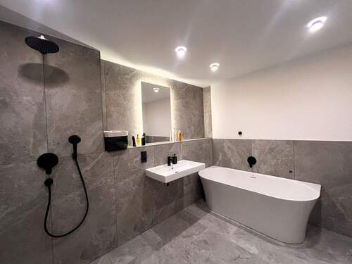 Masterbad Musterwohnung - 