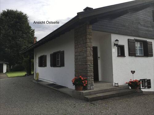 Wohnhaus Nordostseite - 8 Zimmer Einfamilienhaus zum Kaufen in Oberstdorf