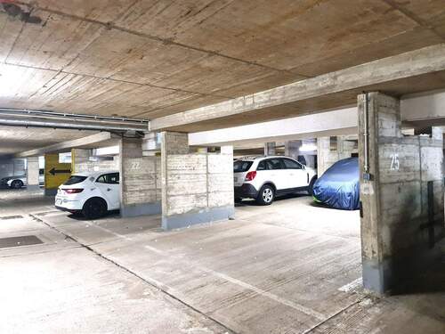 Tiefgarage.jpg - Garage, Stellplatz zum Kaufen in Berlin