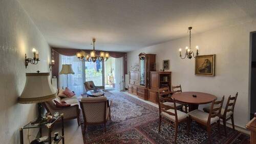 Wohn- Esszimmer - 