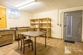 Werkstatt mit Ausgang - 
