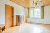 Großzügiges Esszimmer - 