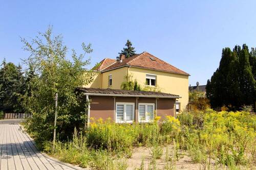 Grundstücksansicht - Riesen Chance- Freistehendes Einfamilienhaus im Dresdner Norden