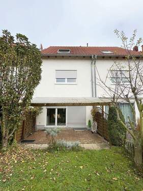 Terasse - 5 Zimmer Reihenmittelhaus zum Kaufen in Neu-Anspach