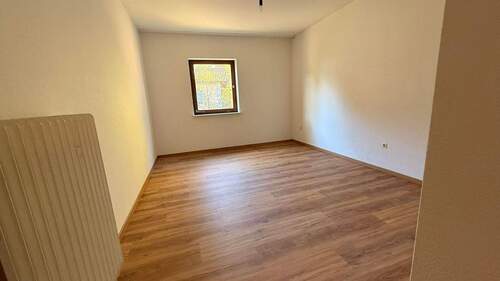 02_Schlafen02 - Etagenwohnung mit 71,00 m&sup2; in Dorfen zur Miete