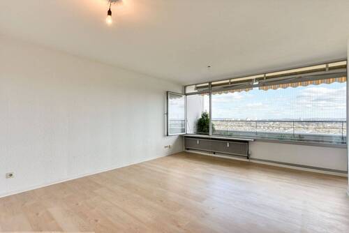 Wohnen von Tür - 2 Zimmer Etagenwohnung zum Kaufen in Stuttgart