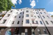 FassadeTogostraße_9004 - Investment im Szenekiez: Vermietete 5-Zimmer-Altbauwohnung mit Balkon auf 139 m² - PROVISIONSFREI