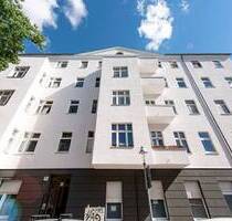 Investment im Szenekiez: Vermietete 5-Zimmer-Altbauwohnung mit Balkon auf 139 m² - PROVISIONSFREI - Berlin Wedding