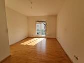 Wohnraum mit Parkettboden - 3 Zimmer Etagenwohnung in Freiburg im Breisgau