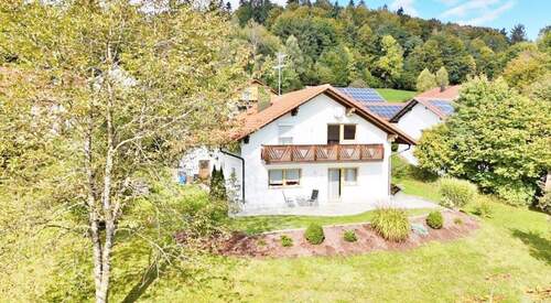 Hausansicht - 6 Zimmer Einfamilienhaus in Untergriesbach / Oberötzdorf