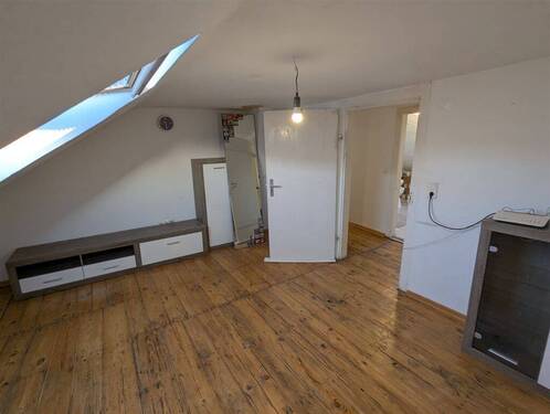 da5f8ccf-6705-4971-ad9d-448aa38b0d0e - 