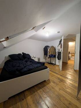 ad841777-8f34-46d4-b6a0-1c2c42bc85f9 - 