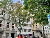 zentrale Lage - Vermietetes 2-Zimmer-Investment mit zwei Balkonen und Stellplatz