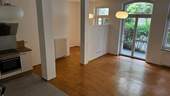 Küche Wohnzimmer - 2 Zimmer Etagenwohnung zur Miete in Fürth
