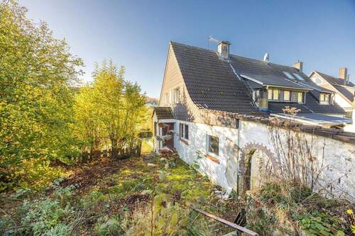 Außenansicht, Gartenseite - Doppelhaushälfte mit 72,00 m&sup2; in Lüdenscheid zum Kaufen