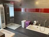 Badezimmer - 4 Zimmer Etagenwohnung in Kreuztal-Fellinghausen
