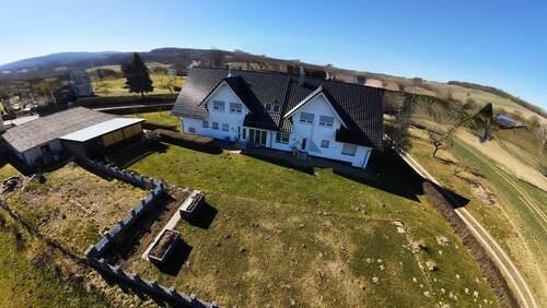 Luftaufnahme Grundstück - 1 Zimmer Mehrfamilienhaus, Wohnhaus in Malsfeld-Sipperhausen