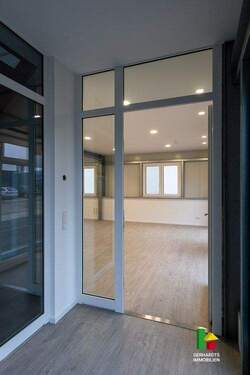 Flur - Büro in Brüggen zur Miete