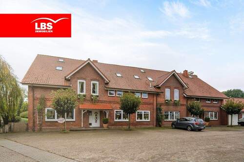 Eingänge zu den Wohnungen - 