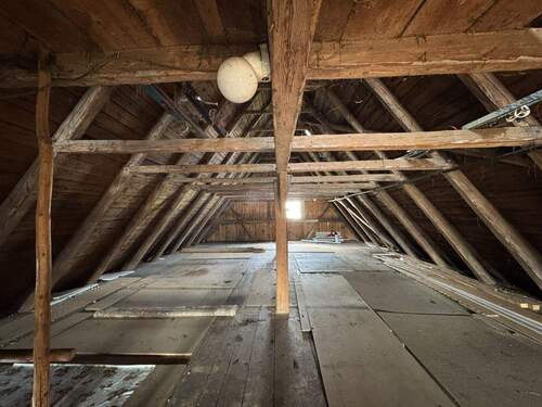 ausbaubarer Dachboden - 