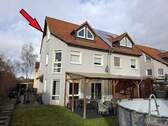 Ansicht Eingangs-/Terrassenseite - Doppelhaushälfte mit Vollkeller + separater Garage in bevorzugter Wohnlage („Über der Eine“) in Aschersleben