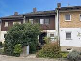 PE-25-MRVH-364 - BIETERVERFAHREN - PROVISIONSFREI für Käufer - Reihenmittel aus Nachlass mit Garage und Garten