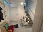 Diele mit Treppenhaus - 