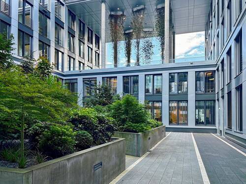 Regus_Kapstadtring 7, Hamburg_Germany_Centre 4643_ - 