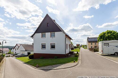 Eckgrundstück Blick von links - 