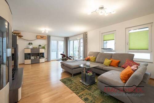 Bild 2 - 4 Zimmer Etagenwohnung zum Kaufen in Hilzingen-Twielfeld