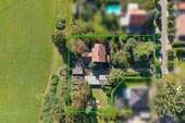 Skizzierung des großzügigen Grundstücks - 