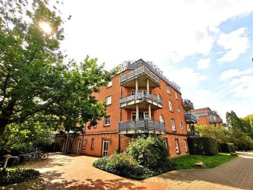 Vorderansicht - Helle 2-Zimmer-Eigentumswohnung mit Terrasse in Top-Lage am Yachtzentrum Köpenick