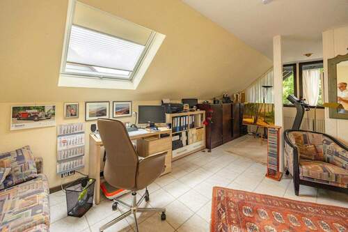 DG: Kind/Büro/Gast/Wohnzimmer - 