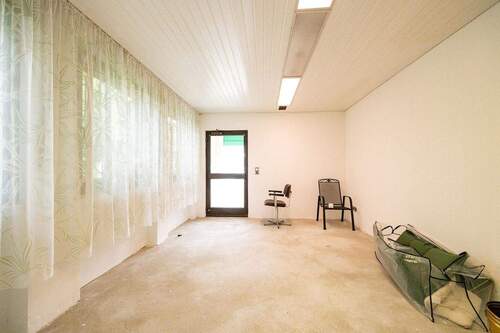 EG: Gewerbebereich 2 - 