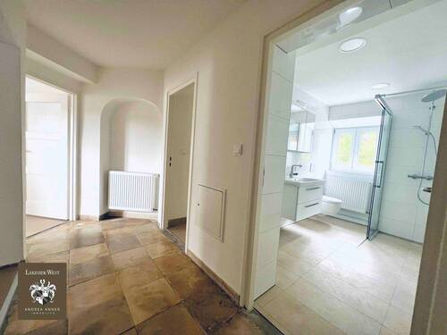 Flur_EG - Mehrfamilienhaus, Wohnhaus mit 260,00 m&sup2; in Gars am Inn zum Kaufen