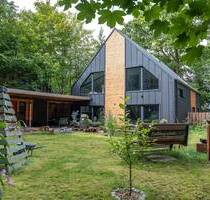 Familiendomezil am Waldrand plus Waldstück! Außergewöhnliches Einfamilienhaus in Altkehdingen. - Wingst / Altkehdingen