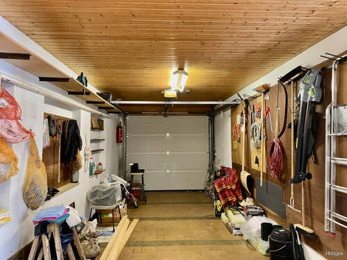 Garage - 