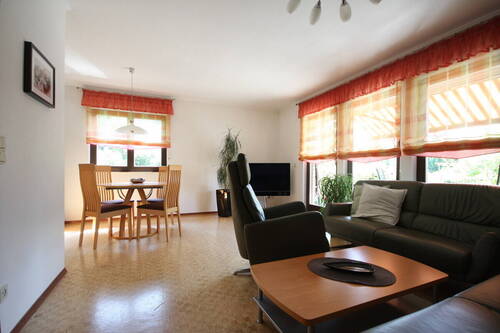 Wohn- Esszimmer - 