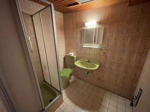 Haupthaus Bad im Anbau EG - 