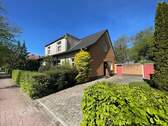 Eingang Einliegerwohnung - 7 Zimmer Mehrfamilienhaus, Wohnhaus in Schortens