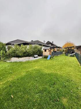 Gartenansicht - 7 Zimmer Bungalow zum Kaufen in Baunatal