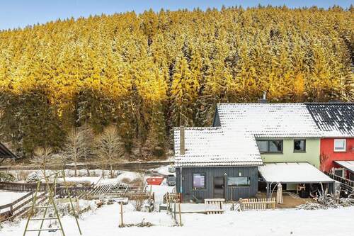 Außenansicht bei Schnee - 