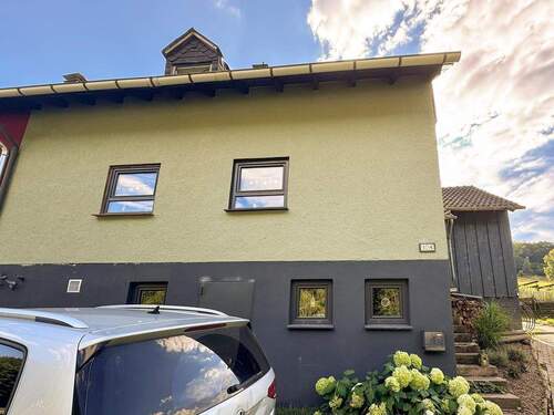 Außenansicht, Straßenseite - 