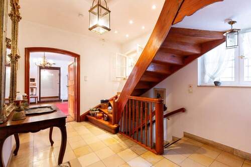 Das Entreé - 1 Zimmer Mehrfamilienhaus, Wohnhaus in Ratingen-Hösel