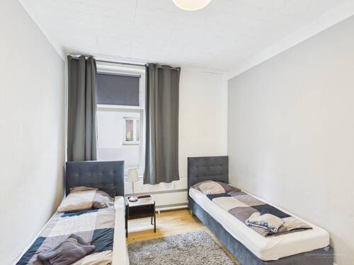 Zimmer - Etagenwohnung mit 101,00 m&sup2; in Bremerhaven / Geestemünde zur Miete
