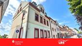 Straßenansicht - Großzügiges Haus mit vielen Extras